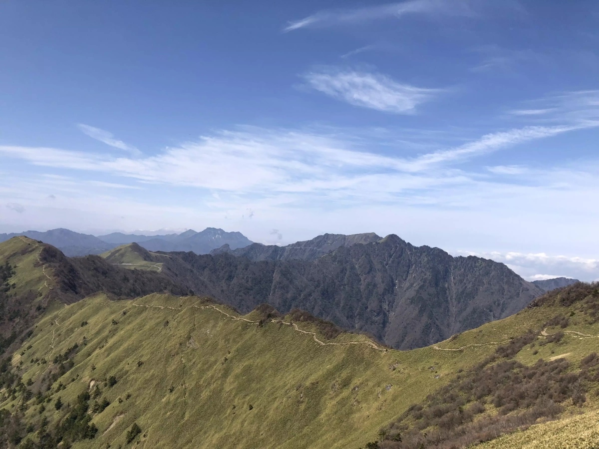 【日帰り登山】伊予富士登山-石鎚連峰屈指の絶景!初心者も楽しめる難易度別ルート紹介