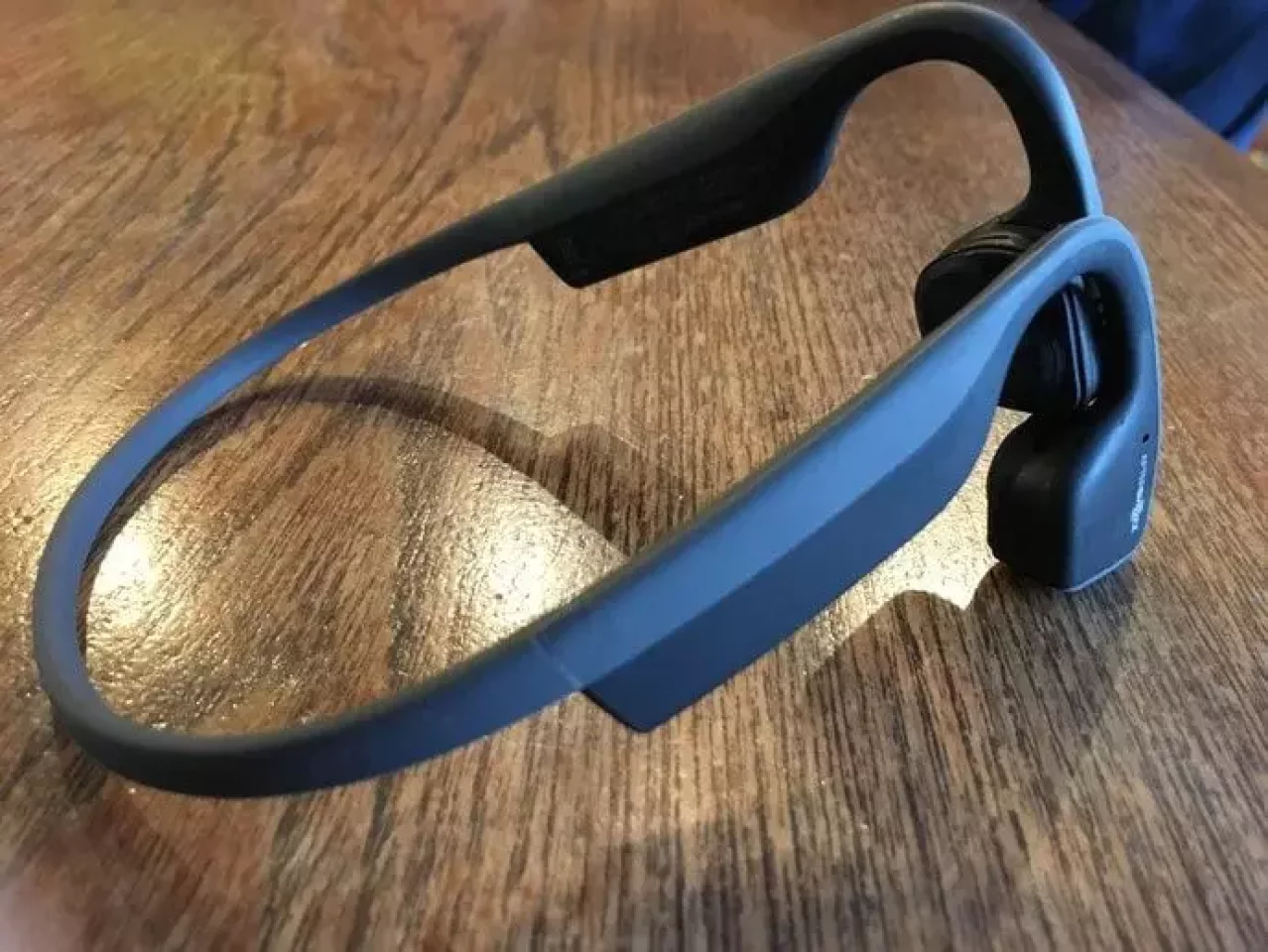 アフターショックス 骨伝導ワイヤレスヘッドホン