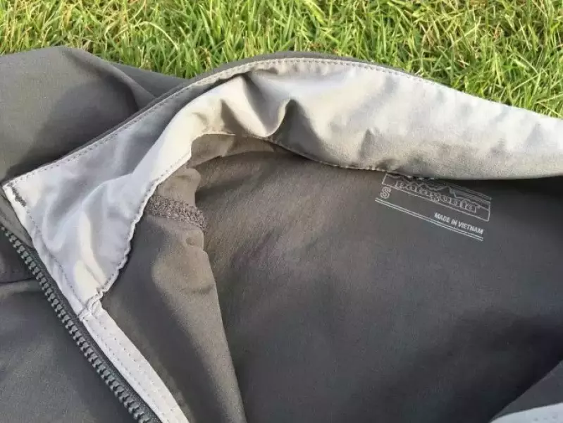 パタゴニア ダートクラフトジャケットの襟