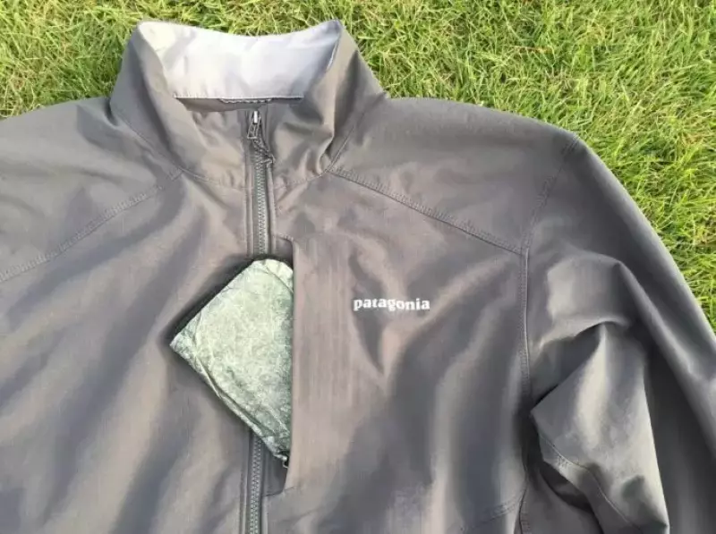 パタゴニア ダートクラフトジャケットの胸ポケット
