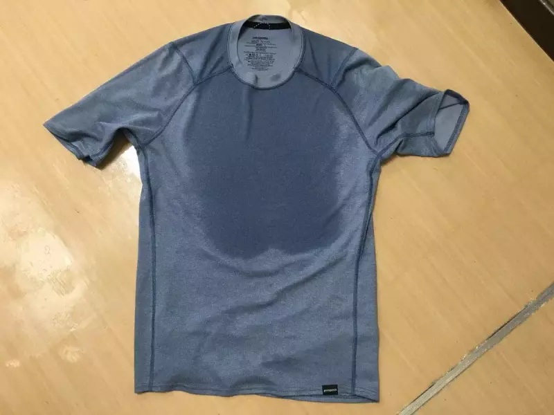 Tシャツ