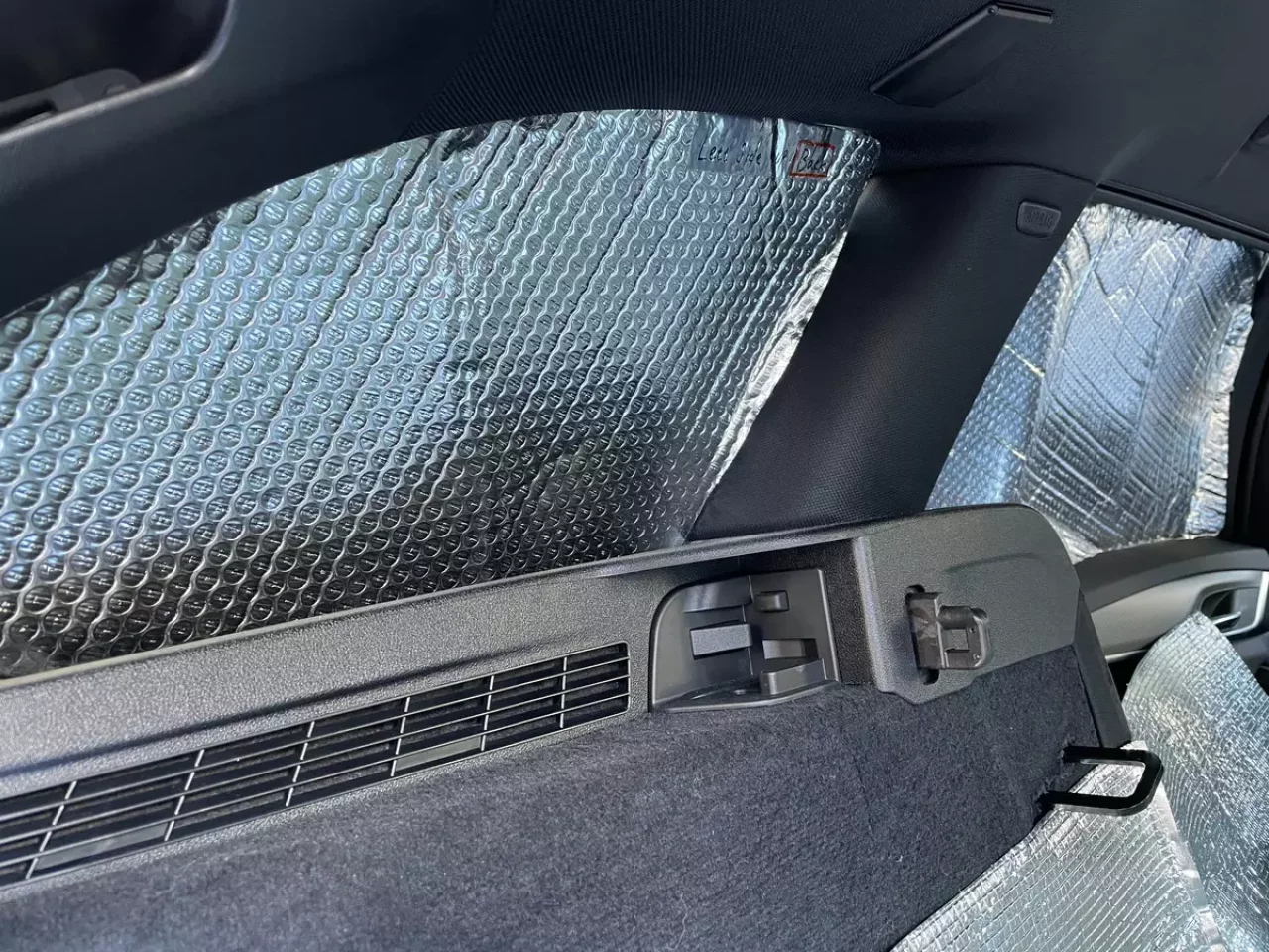 窓からの冷気を遮断するための断熱対策