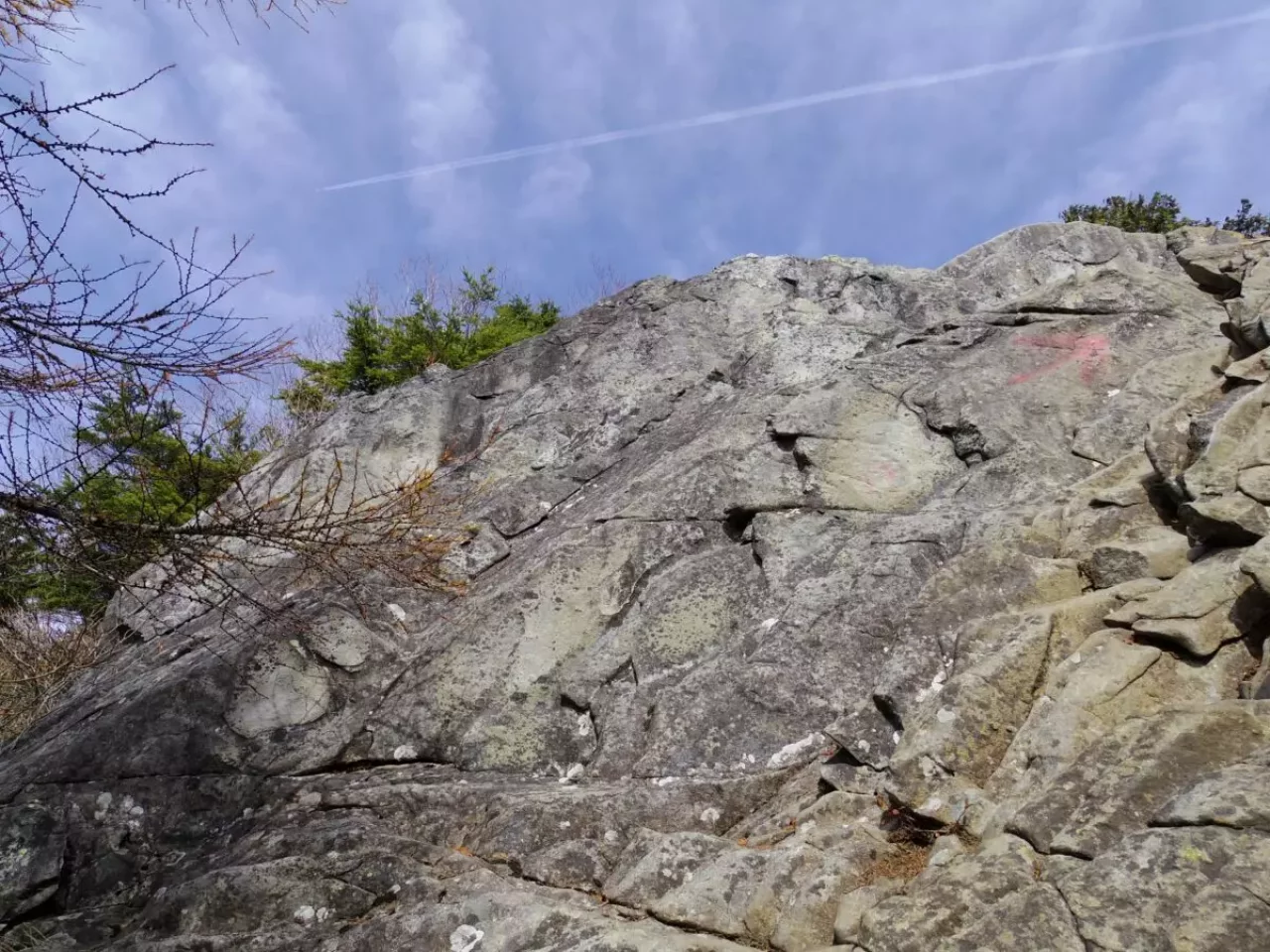 乾徳山 登山 岩場