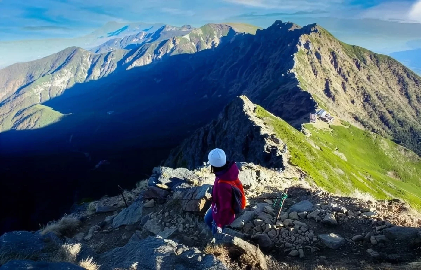 八ヶ岳最高峰!【赤岳登山レポート】苔むす森から天空の稜線へ