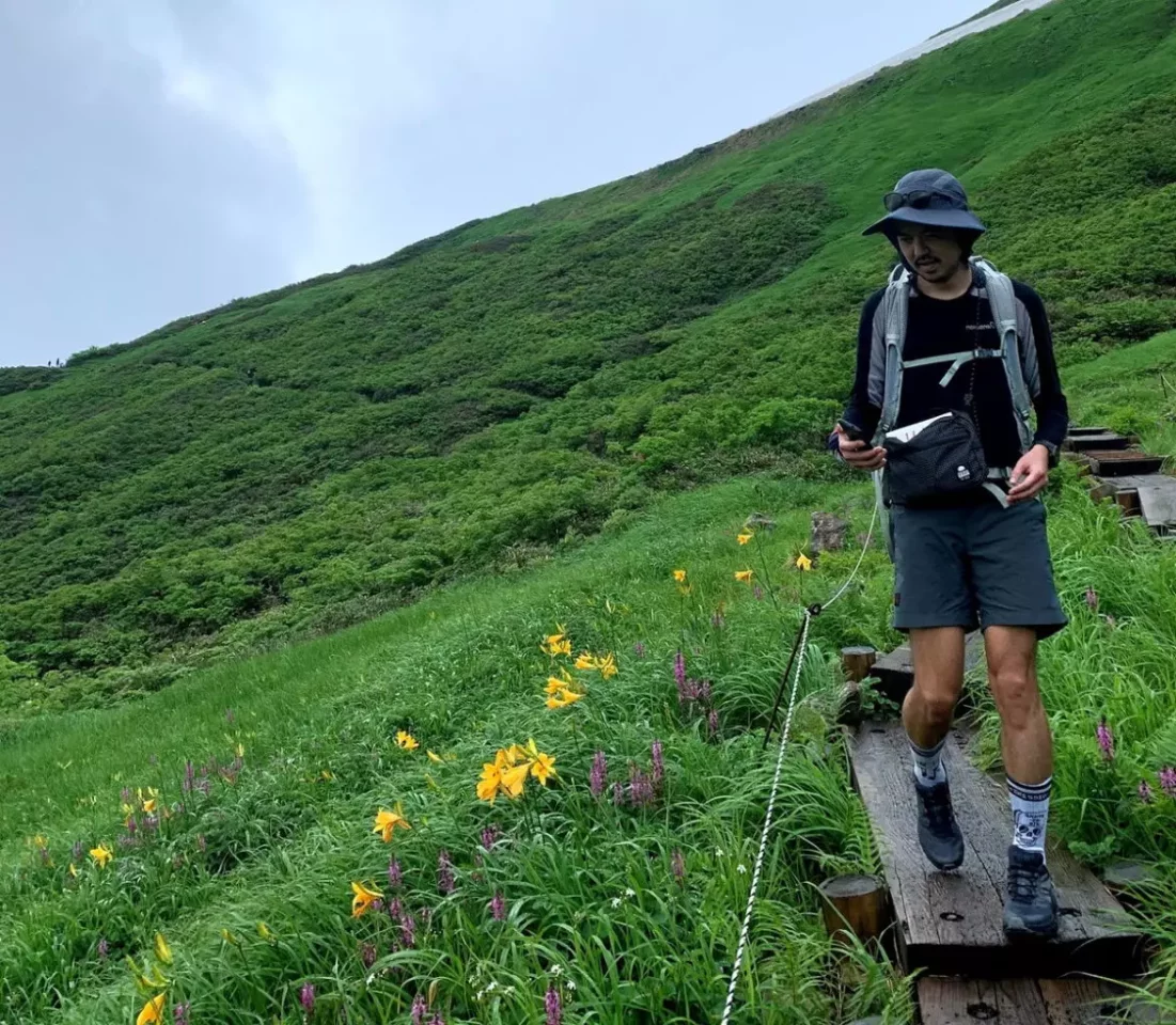 登山 サコッシュ