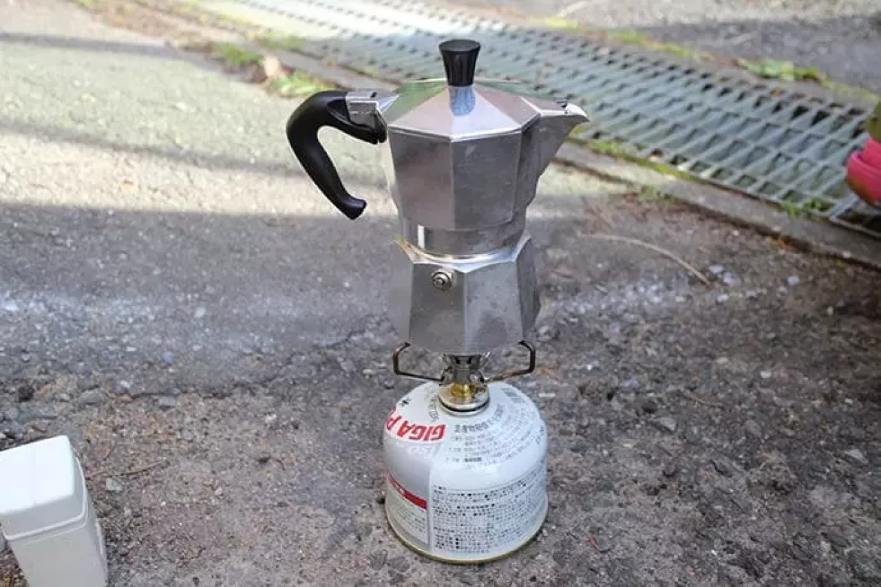 アウトドアのコーヒー「ビアレッティ モカエキスプレス」