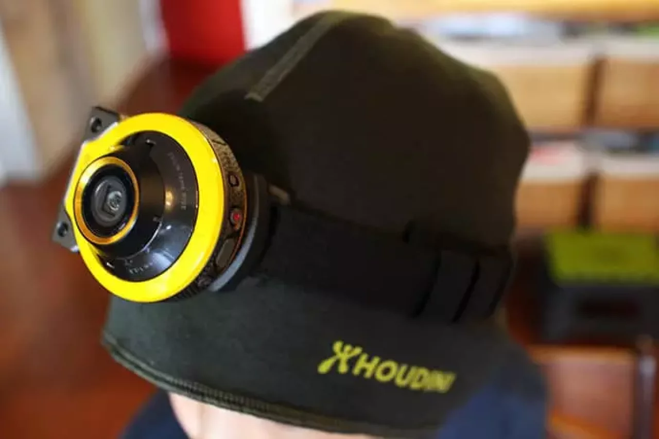 カシオのアウトドア向けカメラ