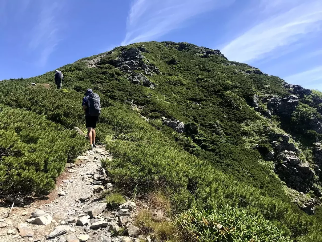 三伏峠小屋から縦走