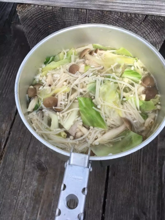 秋10月尾瀬 山ごはん塩麹鍋