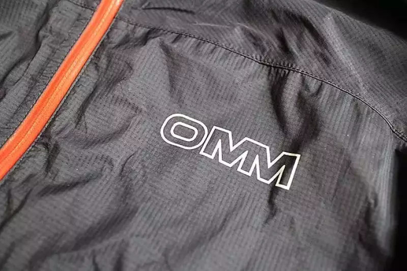 OMM イーサースモック