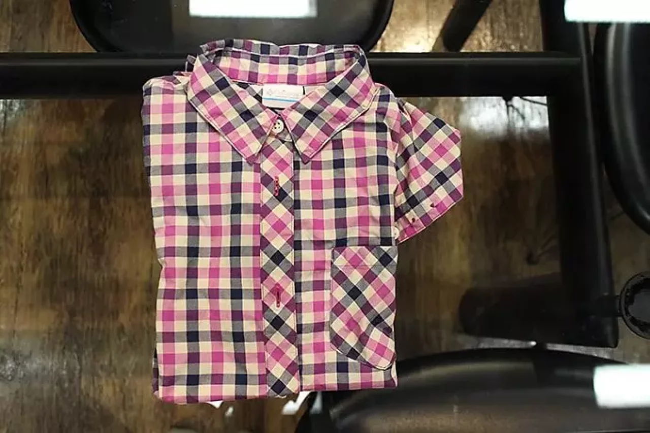 ロングトレイルを共にしたボタンダウンのシャツ