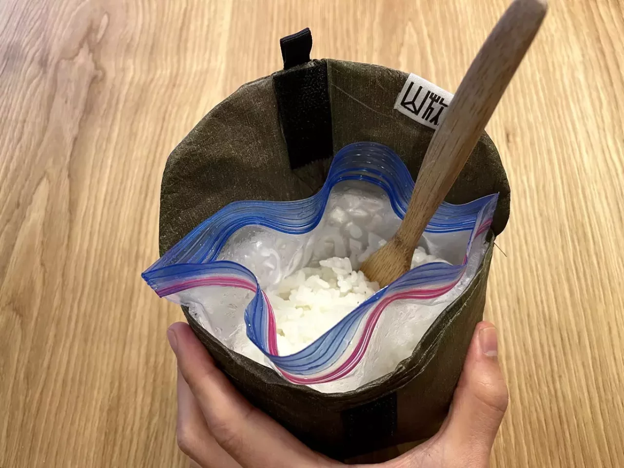 山旅スタンドコジーとジップロックで蒸らし