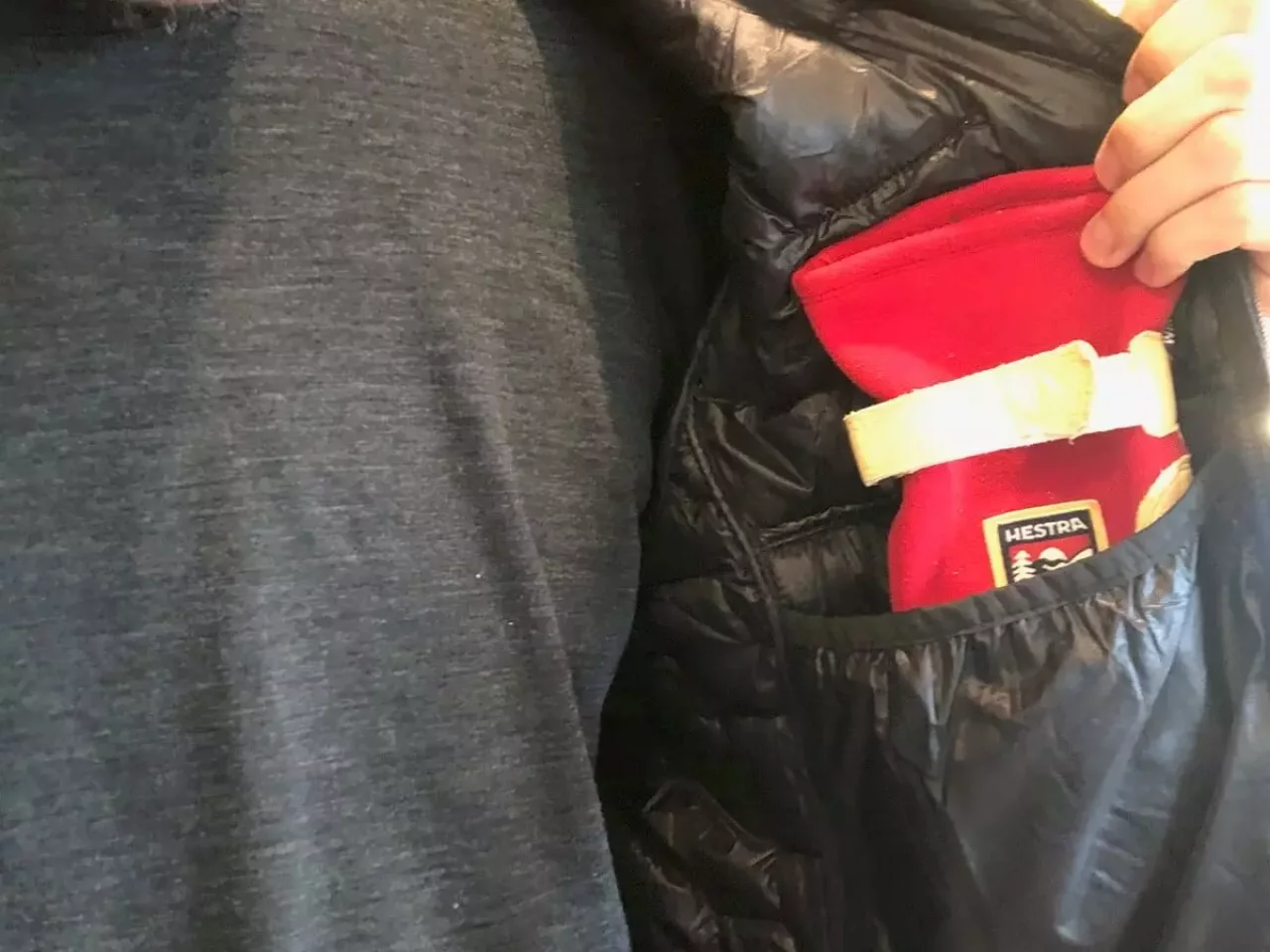 パタゴニア マイクロパフフーディーの内側のポケット