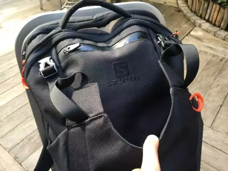 フロントパネル