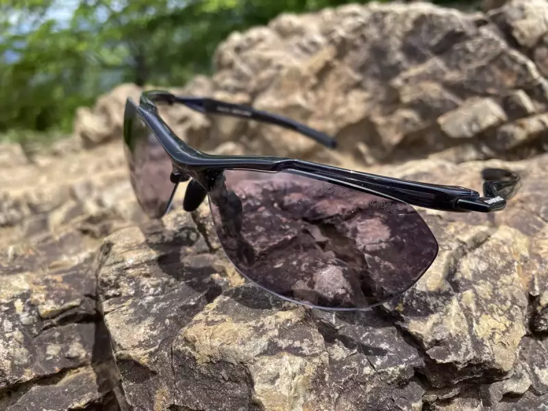 サングラス 軽量 登山 8カーブ