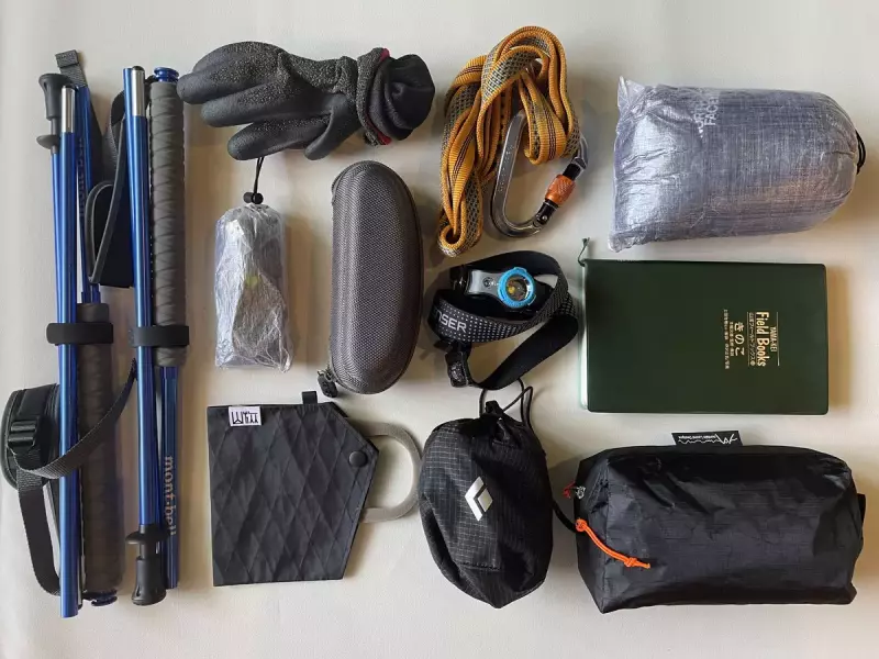 【登山初心者必見】登山で重要な道具-必須装備と便利装備を分けて考える|登山に役立つウェブツール|ハウツー・ヒント|山のコト|登山・トレラン・山スキーマガジン「山旅旅」