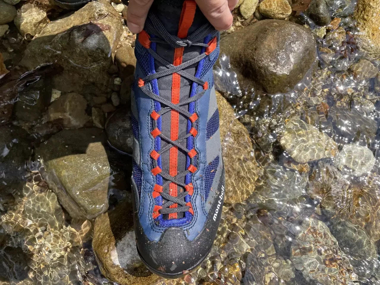 モンベルが作用するイージーフィットシステム モンベル