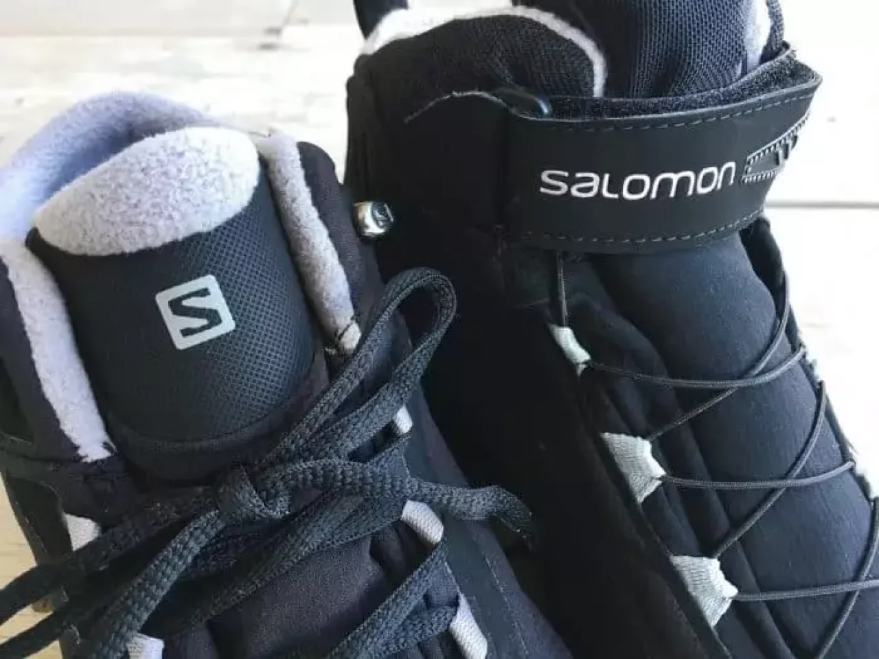サロモン 冬 アウトドアシューズ