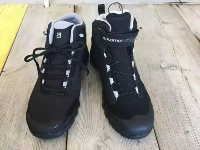 サロモン 冬 アウトドアシューズ