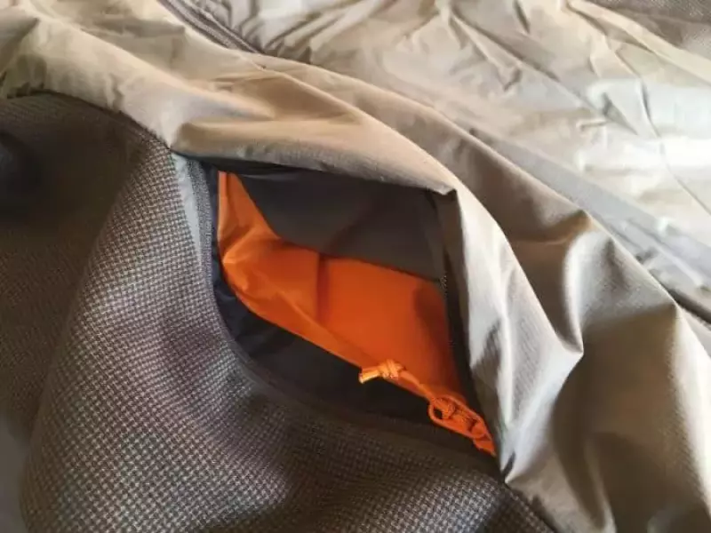 アークテリクス ポケット