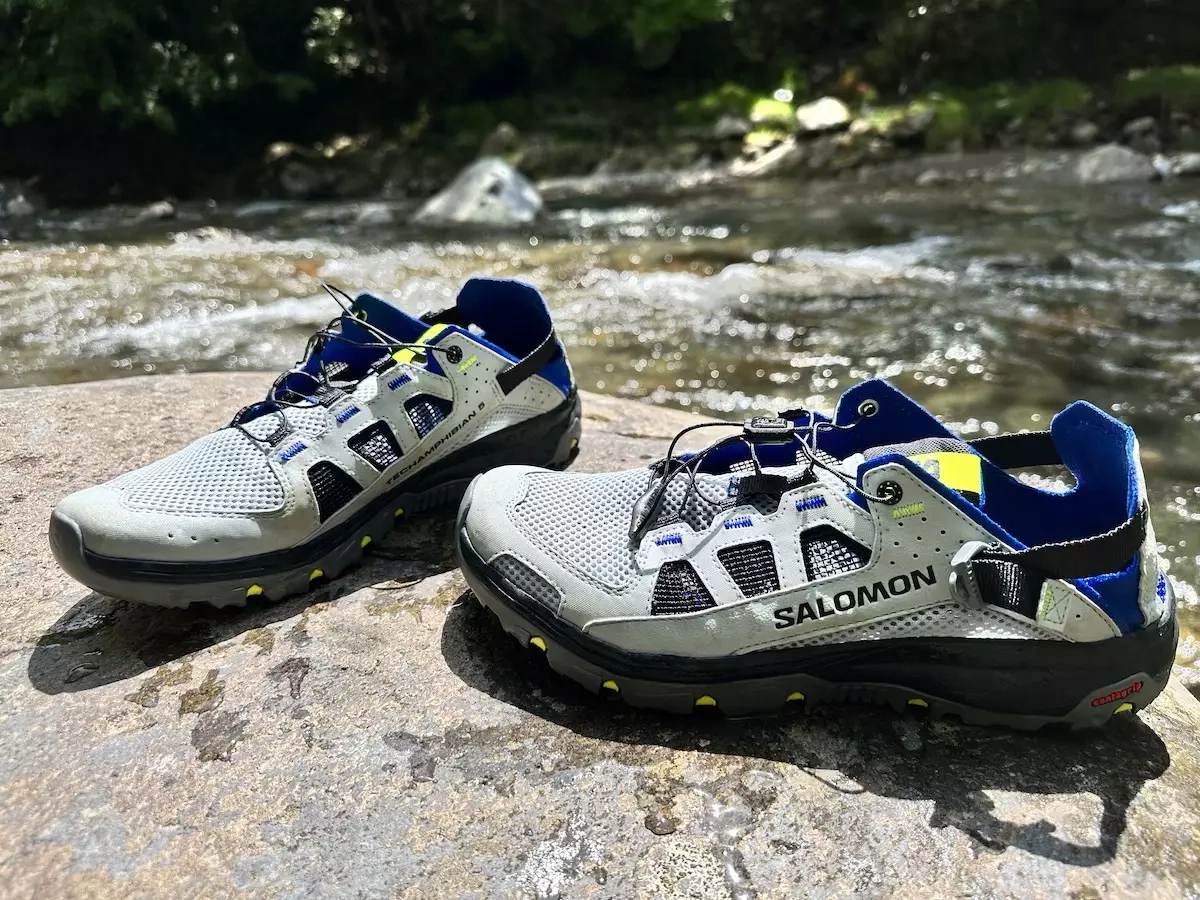 水陸両用でサンダルとしても機能するアウトドアシューズ-サロモン『テックアンフィビアン5』