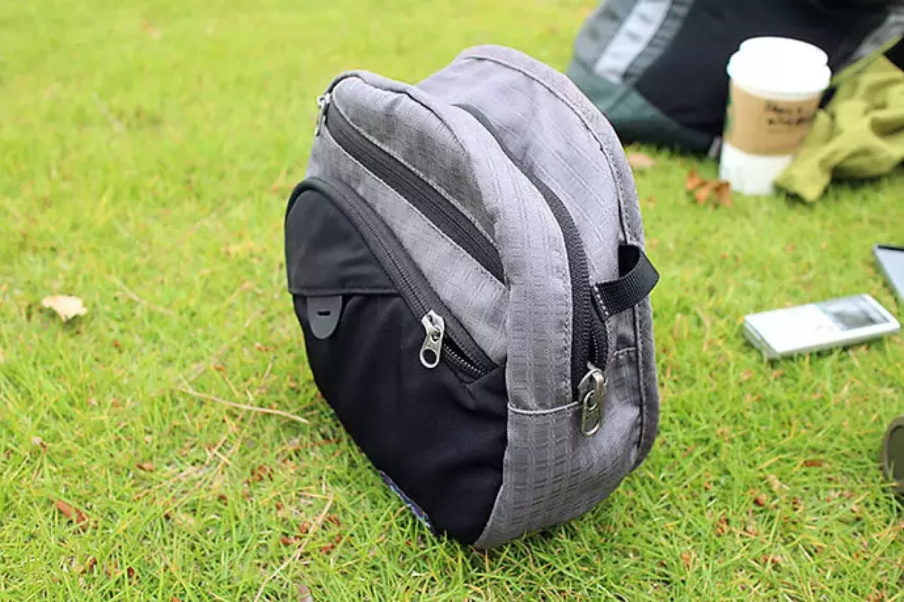 パタゴニア フライフィッシング用のチェストバッグ