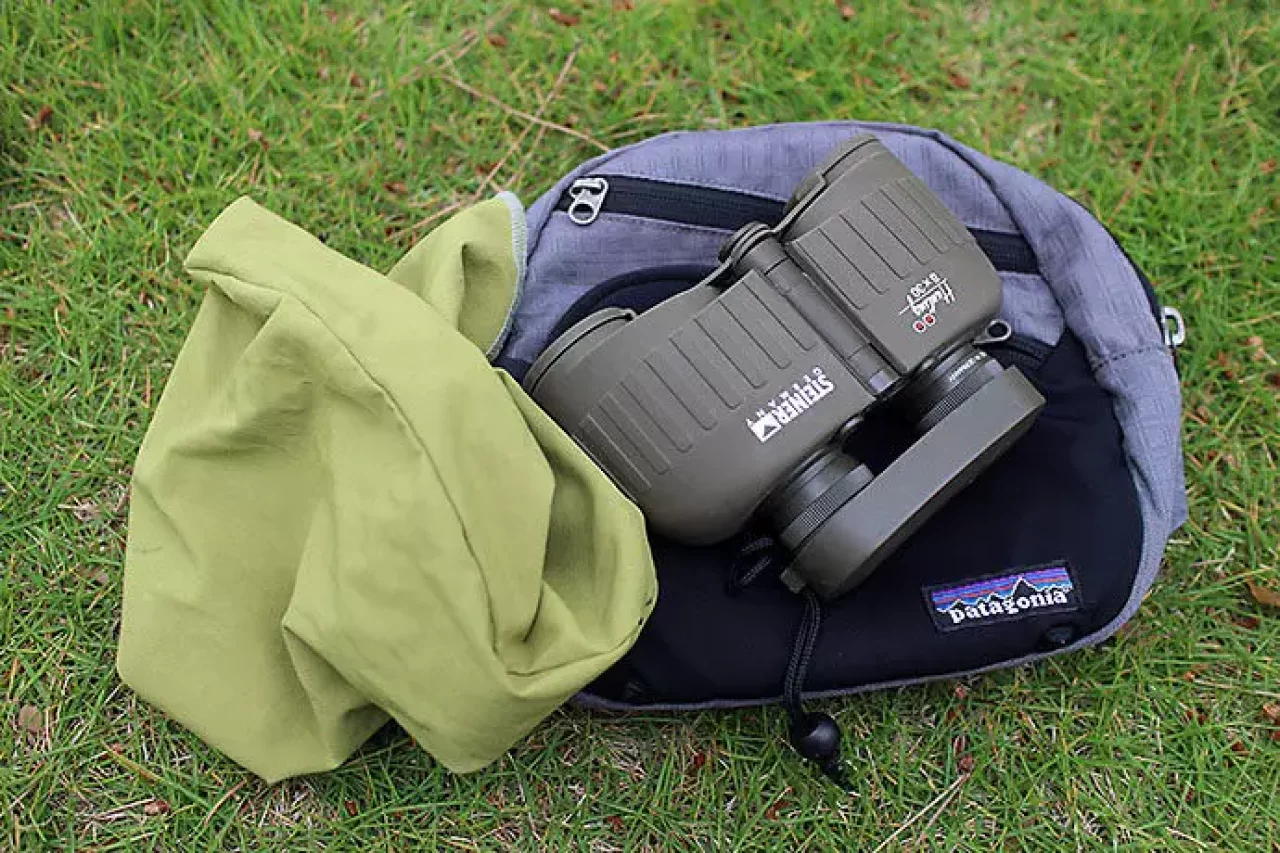 パタゴニア フライフィッシング用のチェストバッグ