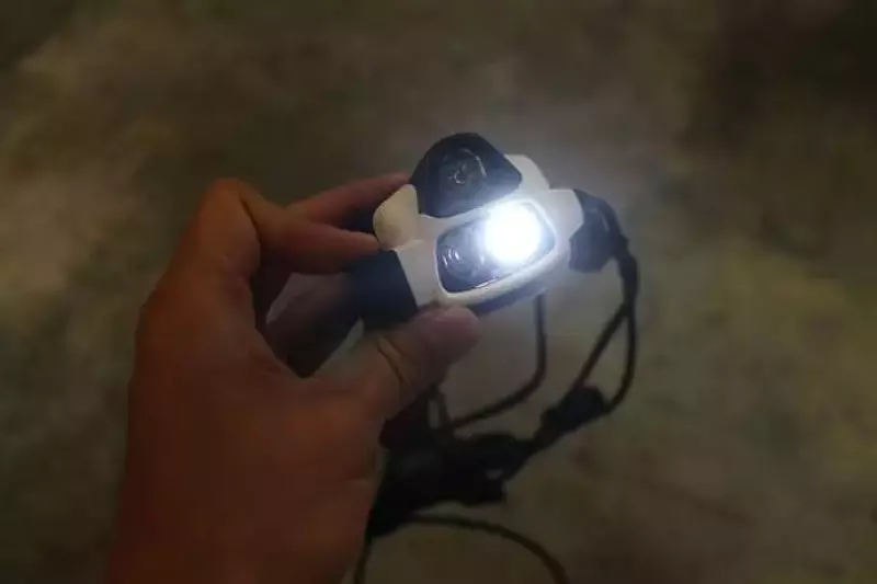 ヘッドランプ ペツル ナオ(NAO)