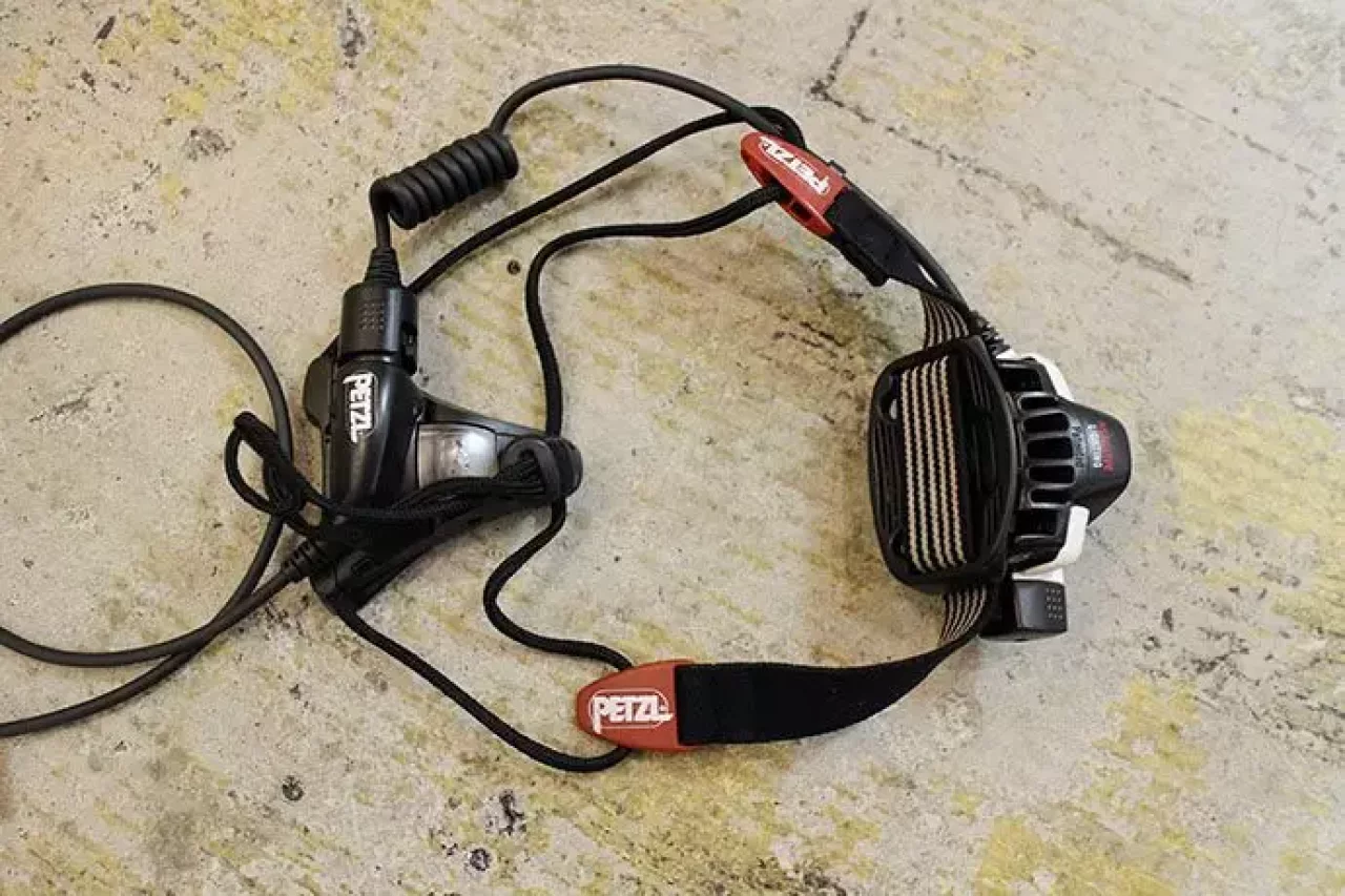 ヘッドランプ ペツル ナオ(NAO)