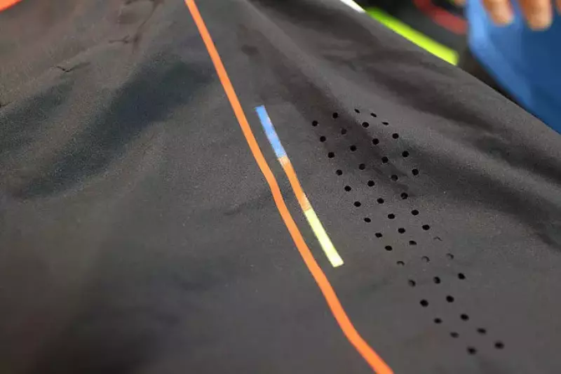 サロモン エスラボ「センスショーツ」