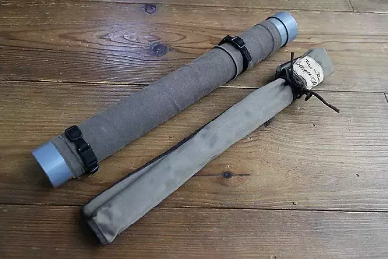 カーボンのロッドはリバーランズ ブラウンストーン