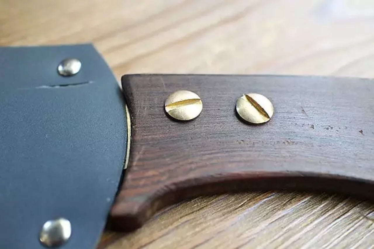 源流で使うノコギリ