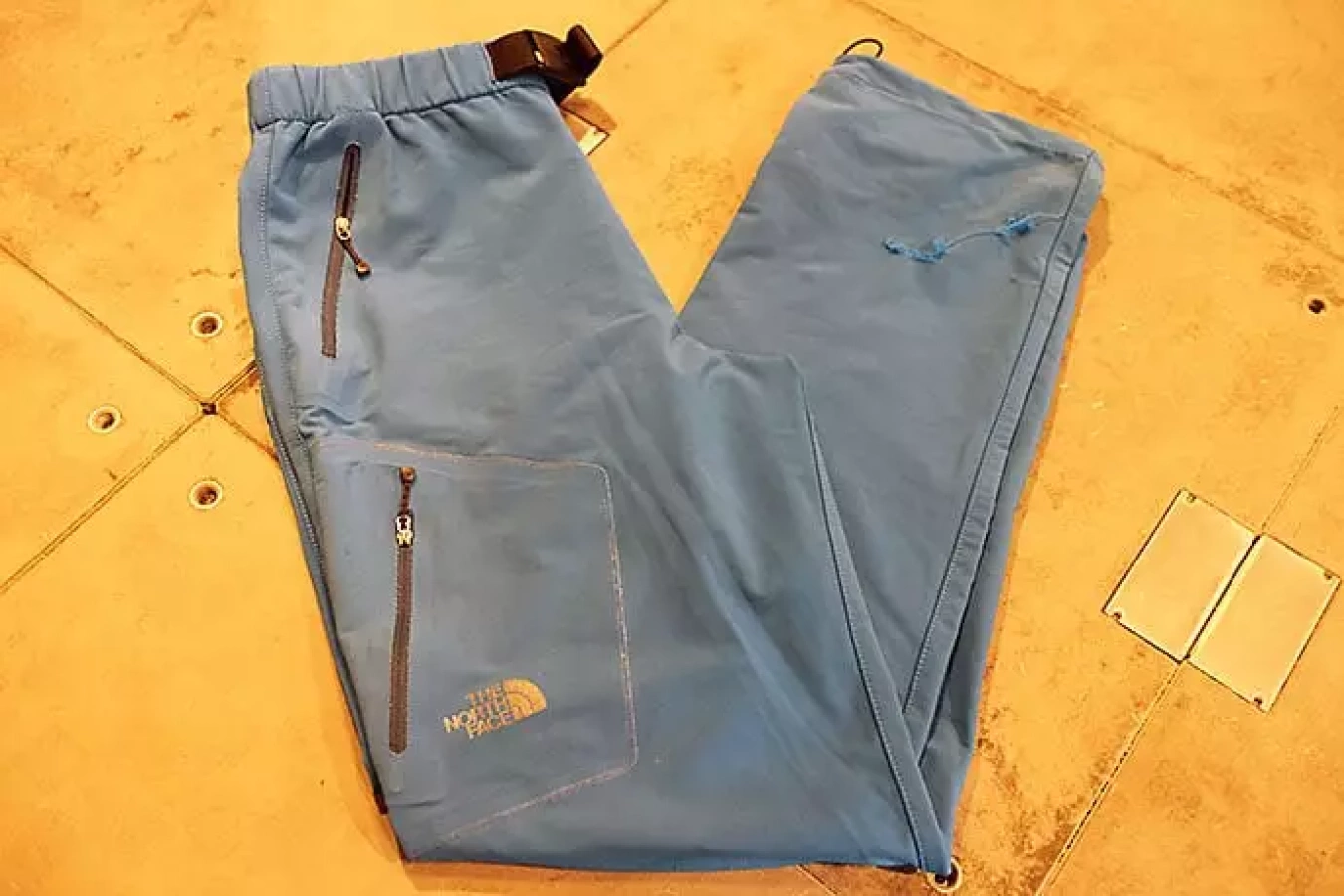 バーブパンツ 長く履きたくなる心地よさ