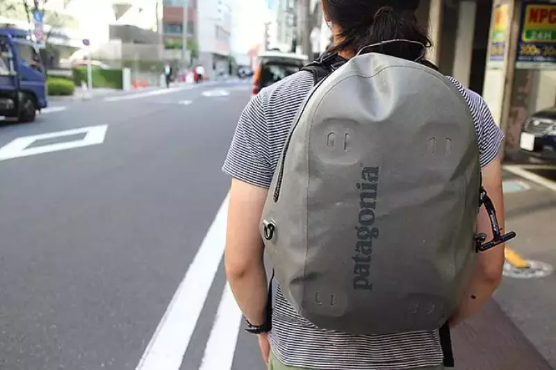 完全防水「パタゴニア ストームフロント・パック 」