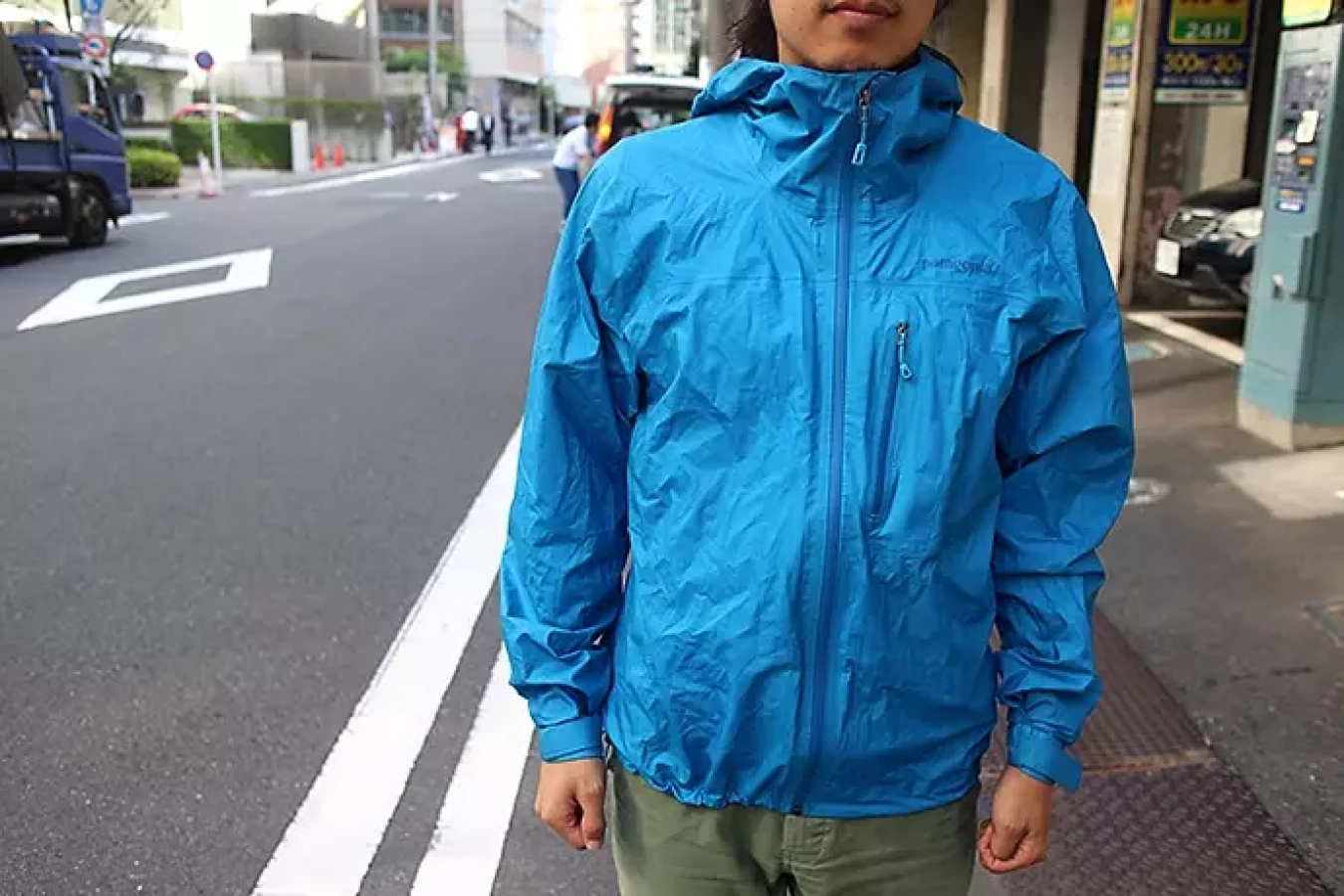 パタゴニア M10ジャケット 柔らかいレインウェア