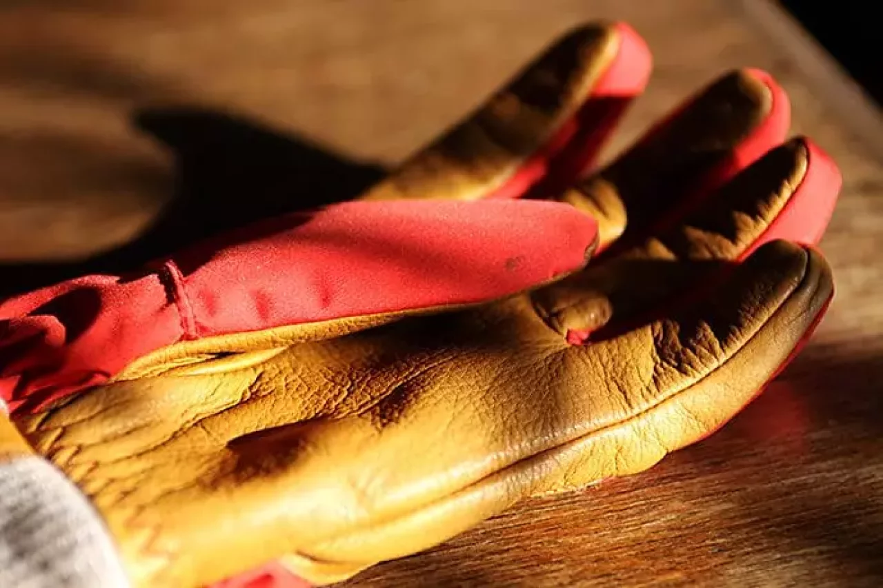 グローブ『ヘストラ スイスウールロフト』