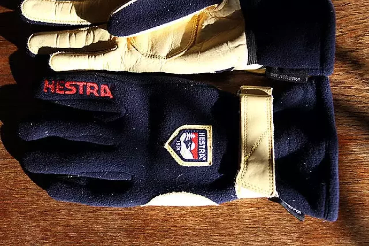 ヘストラグローブ ウィンド ストッパー アクティブ