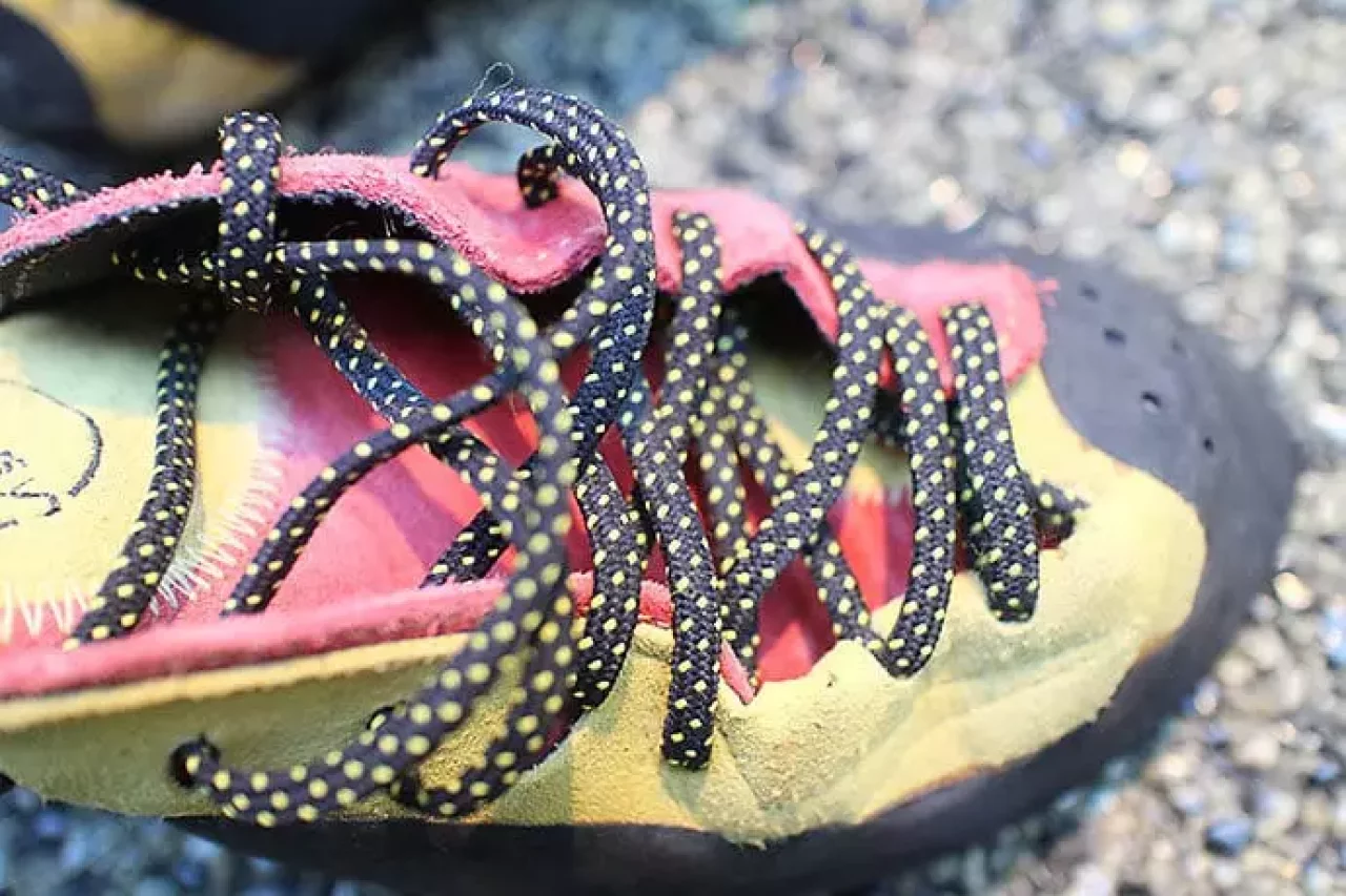 スポルティバ「テスタロッサ」