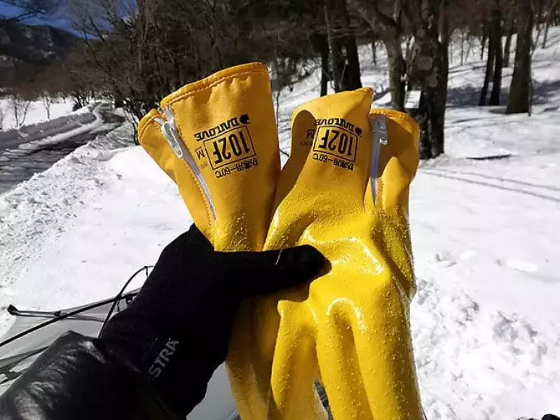 防寒用手袋ダイローブ