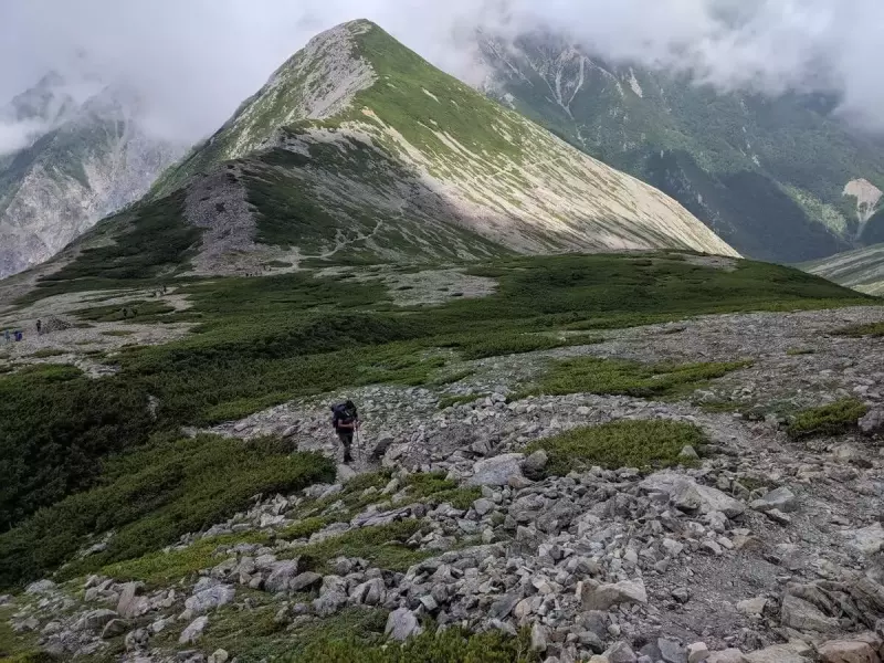 もう一息で赤石岳
