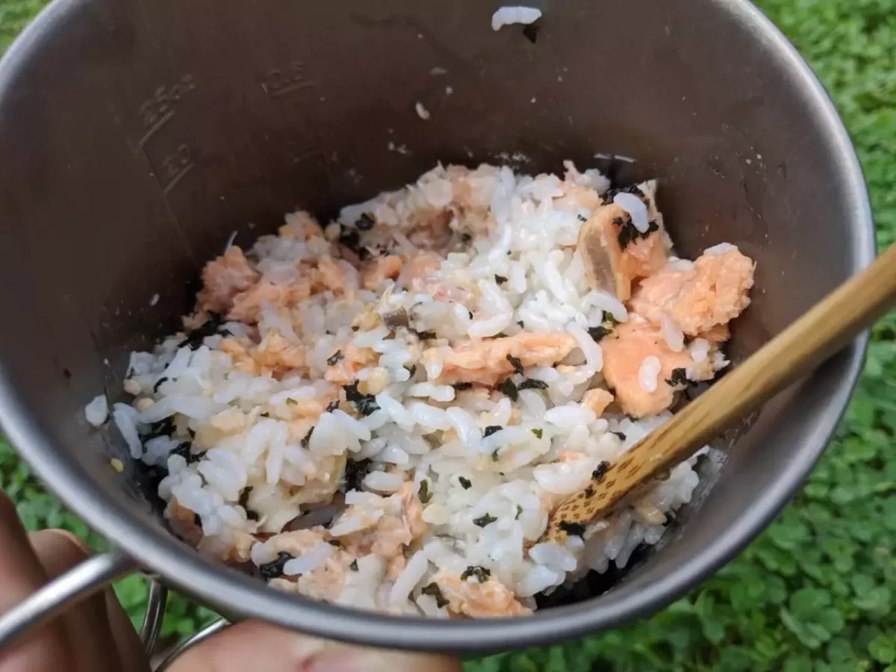 簡単山ごはんレシピ⑤ 缶詰で作る混ぜご飯