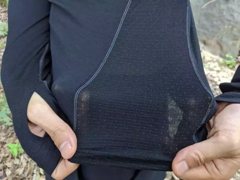 アイスブレーカー150ZONEハーフジップの良さ