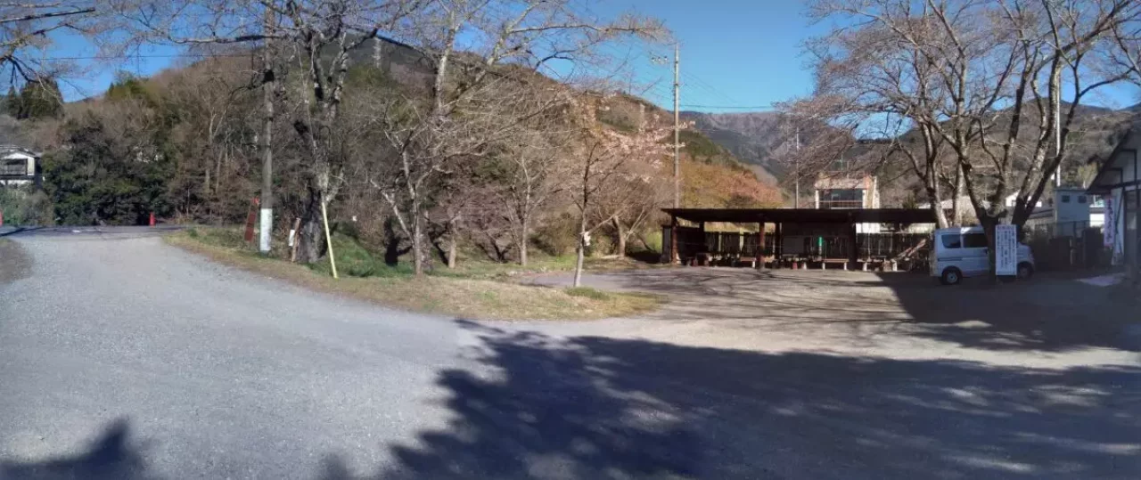 丹沢 鍋割山 寄バス停