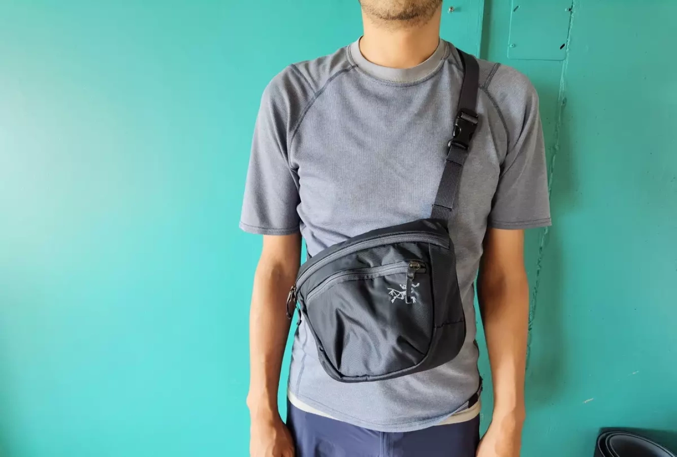 【レビュー】アークテリクス マンティス2-登山に活躍するサコッシュ