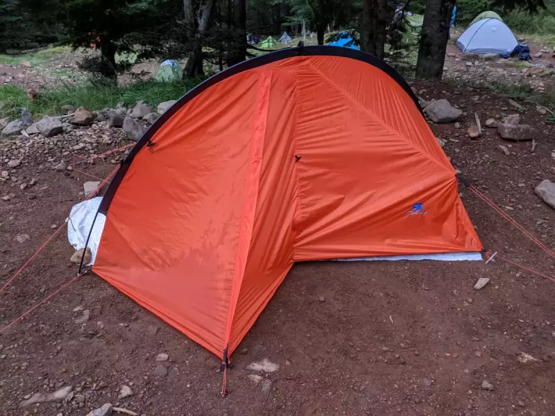 【レビュー】ファイントラック カミナ モノポール-テントとツエルトの良いところ取り|テント・シェルター|テント泊装備|登山ギア|山のモノ|登山・トレラン・山スキーマガジン「山旅旅」