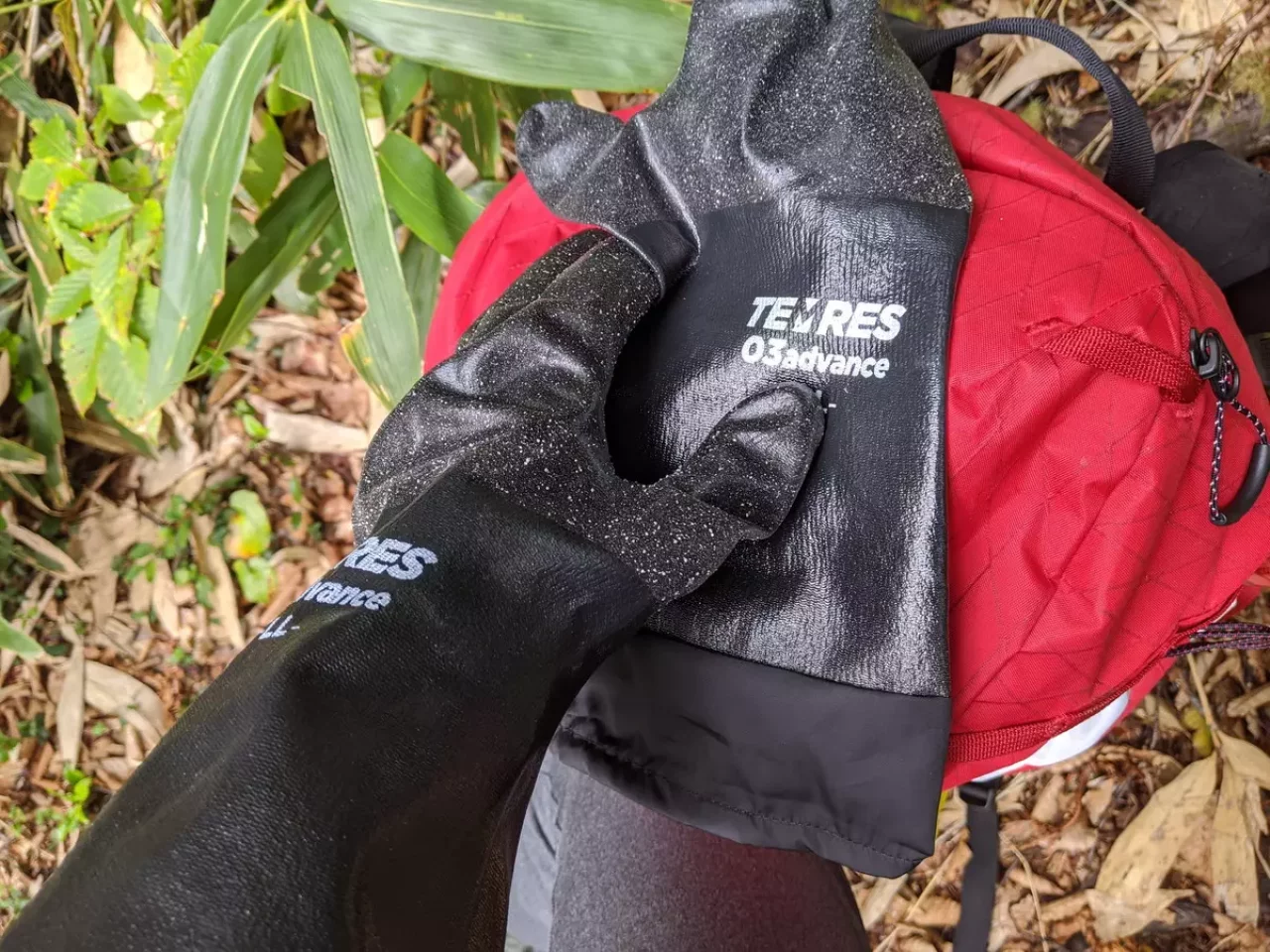 ムレにくく軽い防水グローブTEMRES 03advance