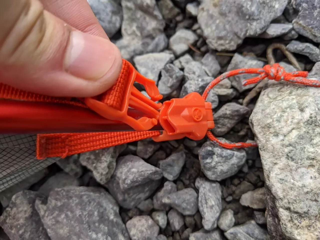 ビッグアグネスのテント コッパースプール フライのセットアップ