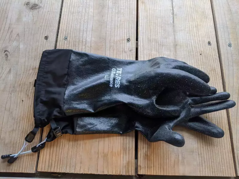 ムレにくく軽い防水グローブTEMRES 03advance