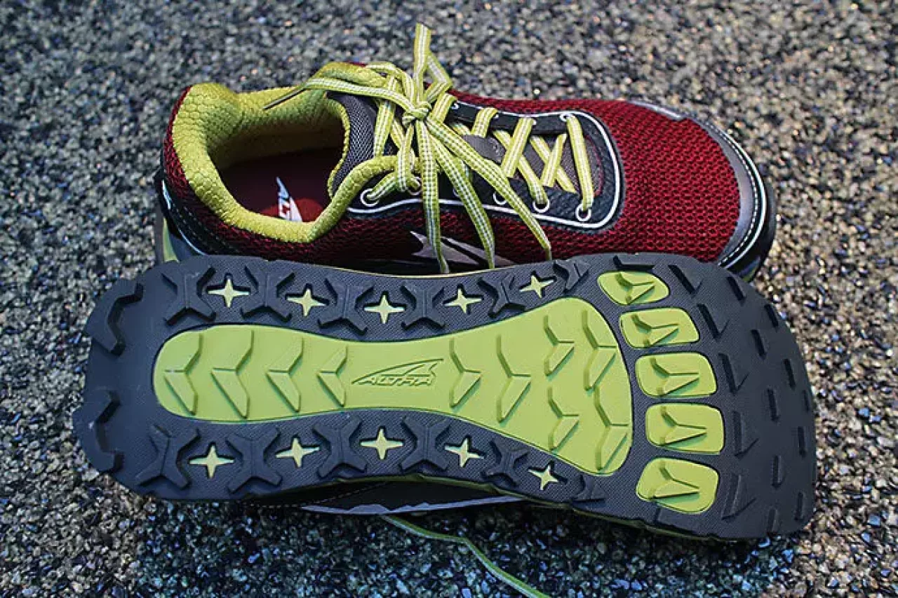 アルトラ ローンピーク