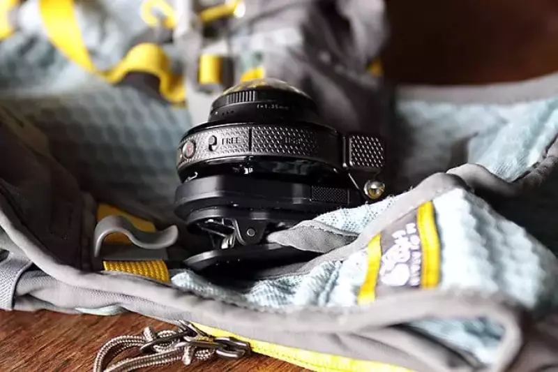 アウトドアカメラ『カシオ EX-FR200』